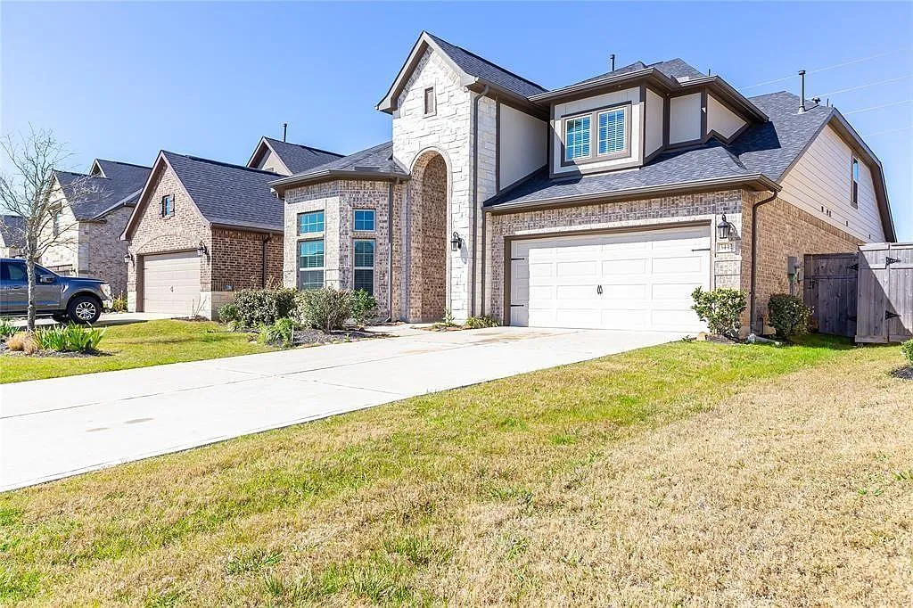 4 bed, 3.5 bath, 2938 sqft, $3,400 — Photo 3