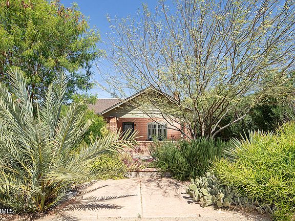 2nd image of 1636 E PINCHOT Avenue