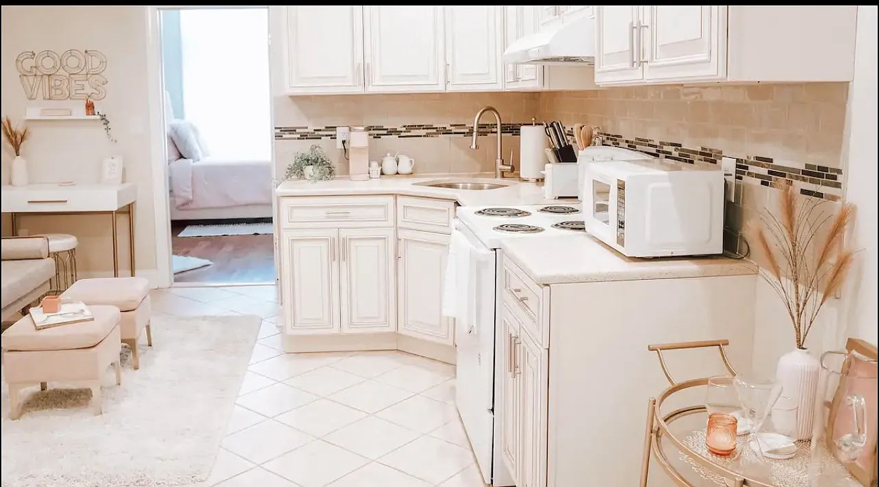 1 bed, 900 sqft, $950 — Photo 3