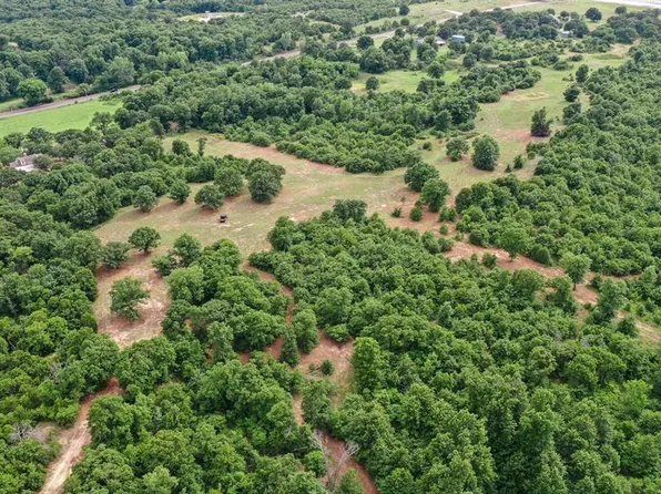 19544 NE 164th St, Luther, OK 73054