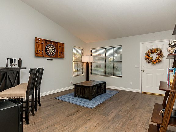 3rd image of 1210 W Goldfinch Way