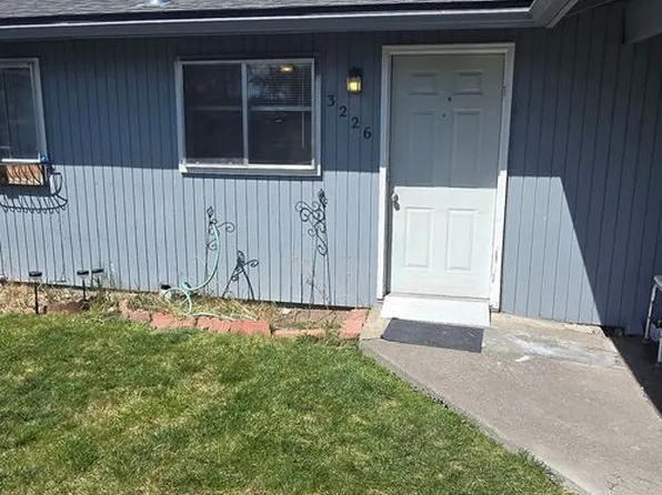 3226 Summers Ln, Klamath Falls, OR 97603