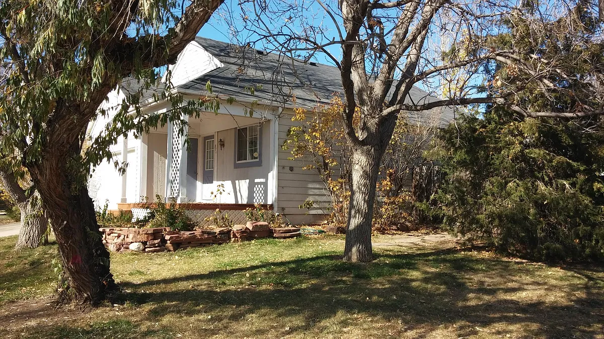 Building Photo - 271 Greenway Cir W