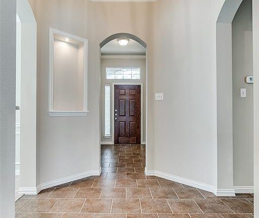 3rd image of 2318 Lake Hollow Cir
