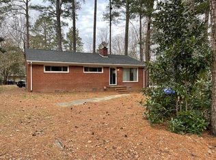 112 Windsor Cir, Chapel Hill, NC 27516