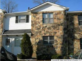 50 Bradley Ct, Staten Island, NY 10314