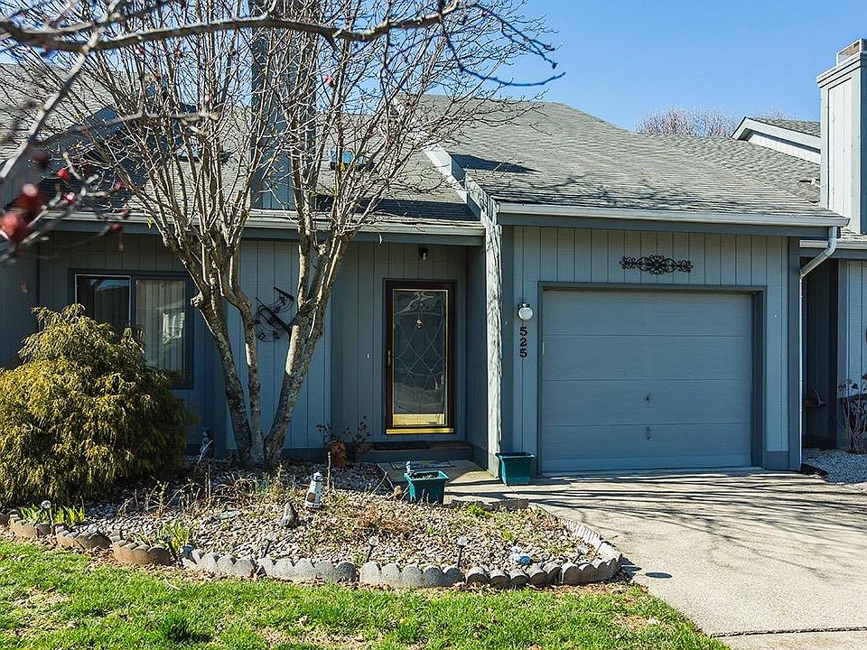1st image of 525 Applegrove Dr