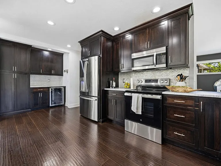 8575 Torwoodlee Ct — Photo 22