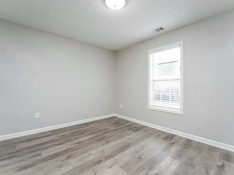 663 Stonecrest Dr — Photo 14