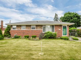 7401 Cochise St, Westland, MI 48185