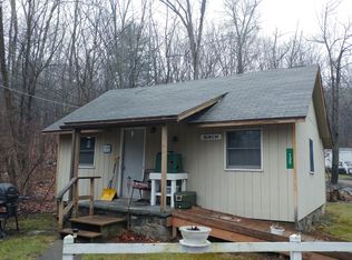 135 Bendixen Cir, Cresco, PA 18326