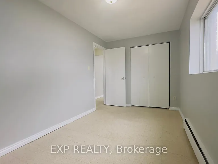 76 Brybeck Cres #202 — Photo 10