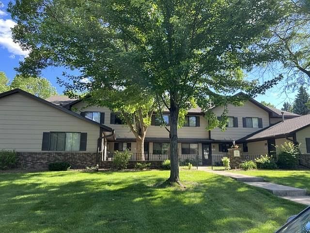 1st image of 7545 Villa Ct