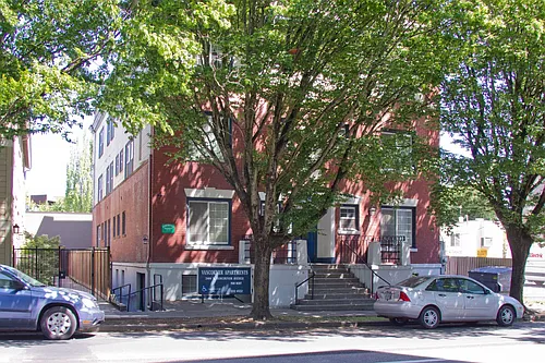 2404 N Vancouver Ave Photo 1