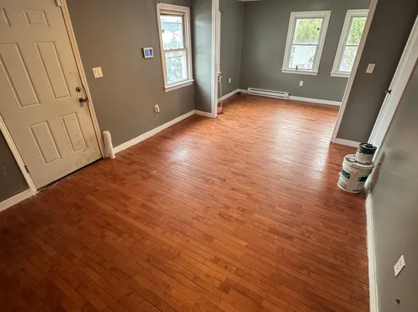 28 York Ave APT 1, Monticello, NY 12701