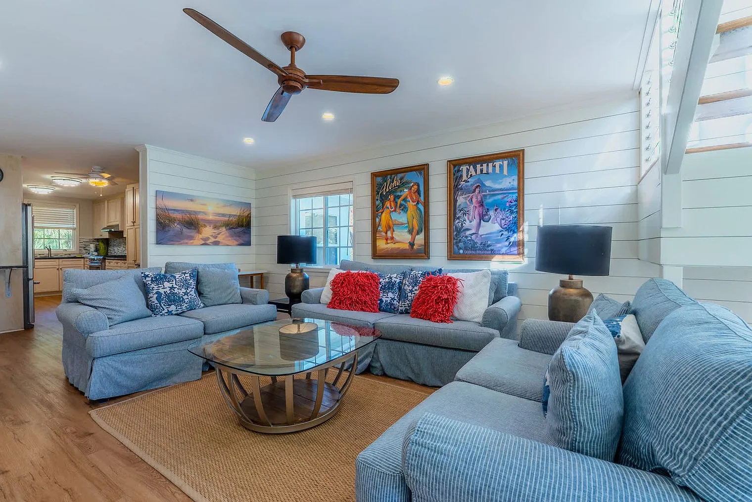 6 bed, 5.0 bath, 2690 sqft, $12,722 — Photo 2