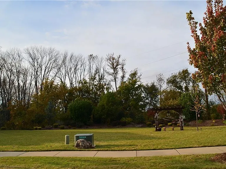 1800 Riverstone Rd — Photo 29