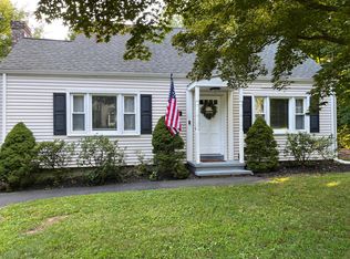 136 Cannon St, Hamden, CT 06518