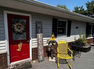 9990 Glendale Rd, Demotte, IN 46310