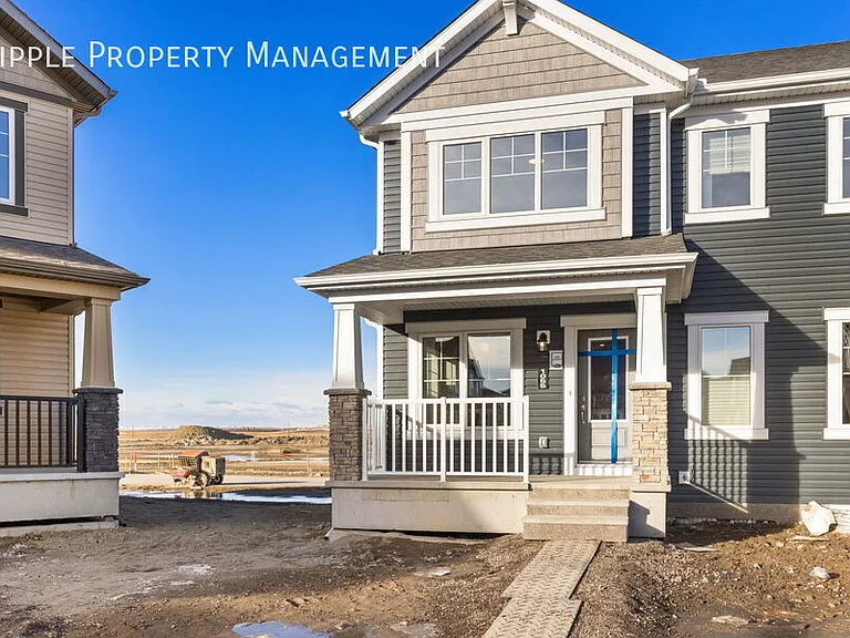 1055 Southwinds Grn SW — Photo 16