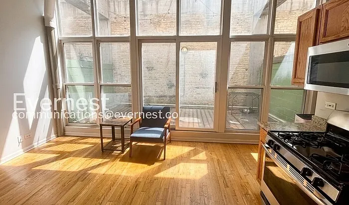 1 bed, 1.0 bath, 900 sqft, $1,995 — Photo 4