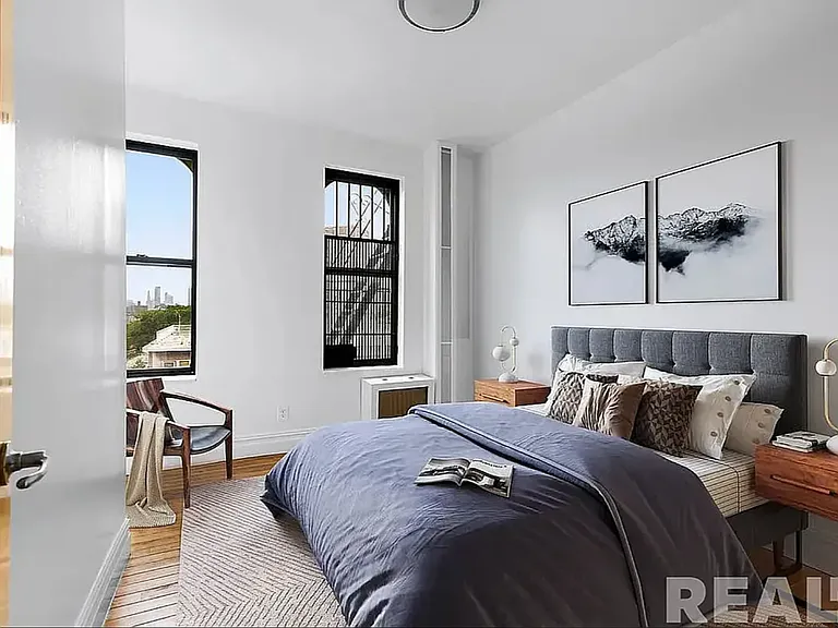243 Henry St #2 — Photo 2