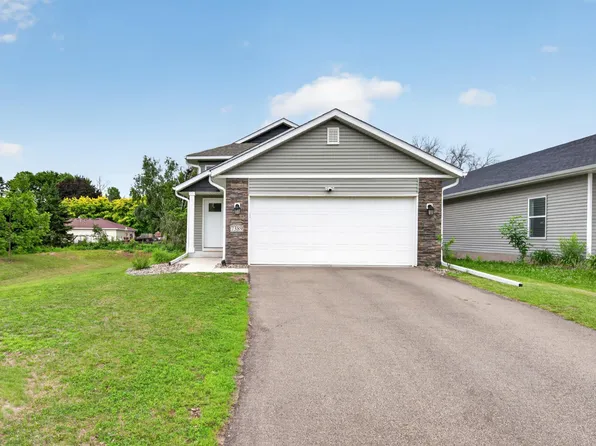 7389 Degrio Way, Inver Grove Heights, MN 55076