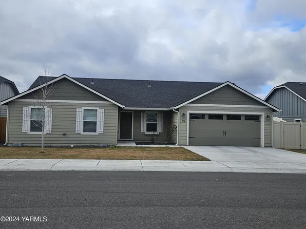 514 Stuart St, Moxee, WA 98936