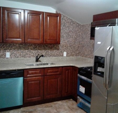 3rd image of 544 Broughton Ave