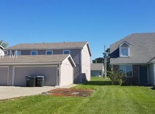 314 Eisenhower Rd, Baldwin City, KS 66006