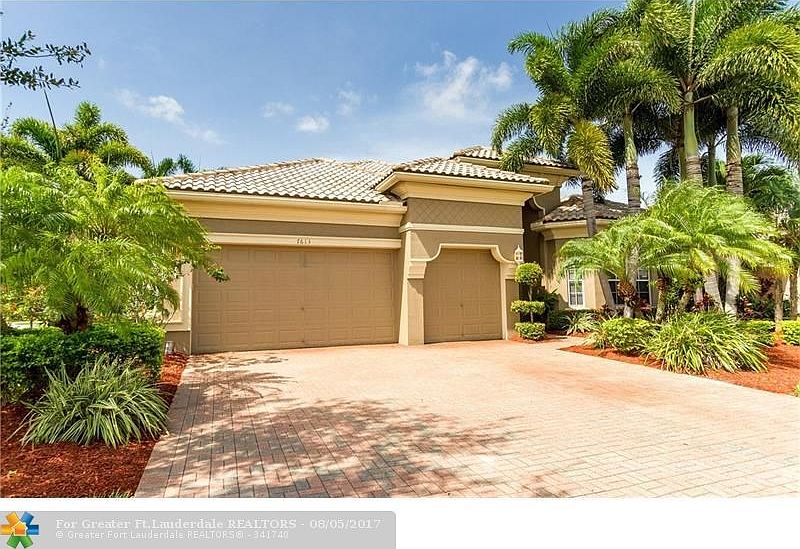 1st image of 7613 NW 122nd Dr