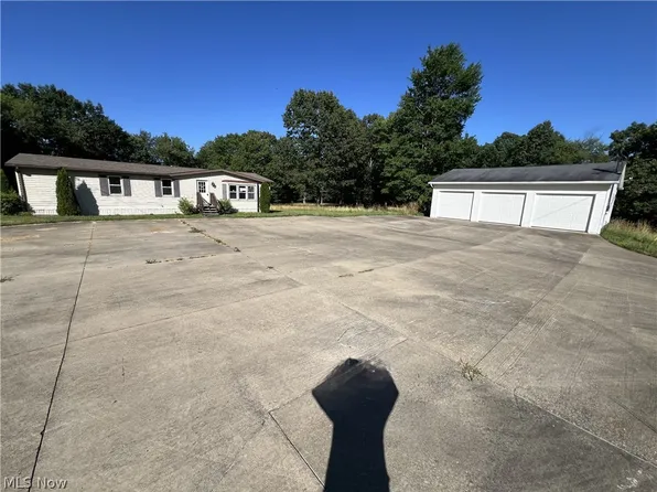 10990 Black Rd, Lisbon, OH 44432