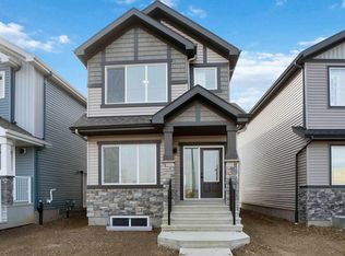 1015 Aster Blvd NW, Edmonton, AB T6T2V2