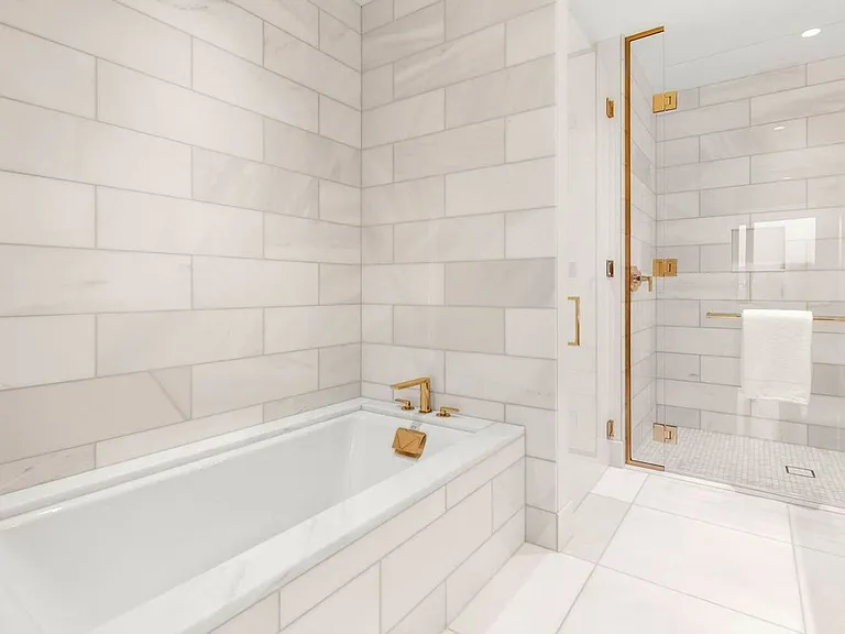 550 SW 10th Ave #2802 — Photo 7