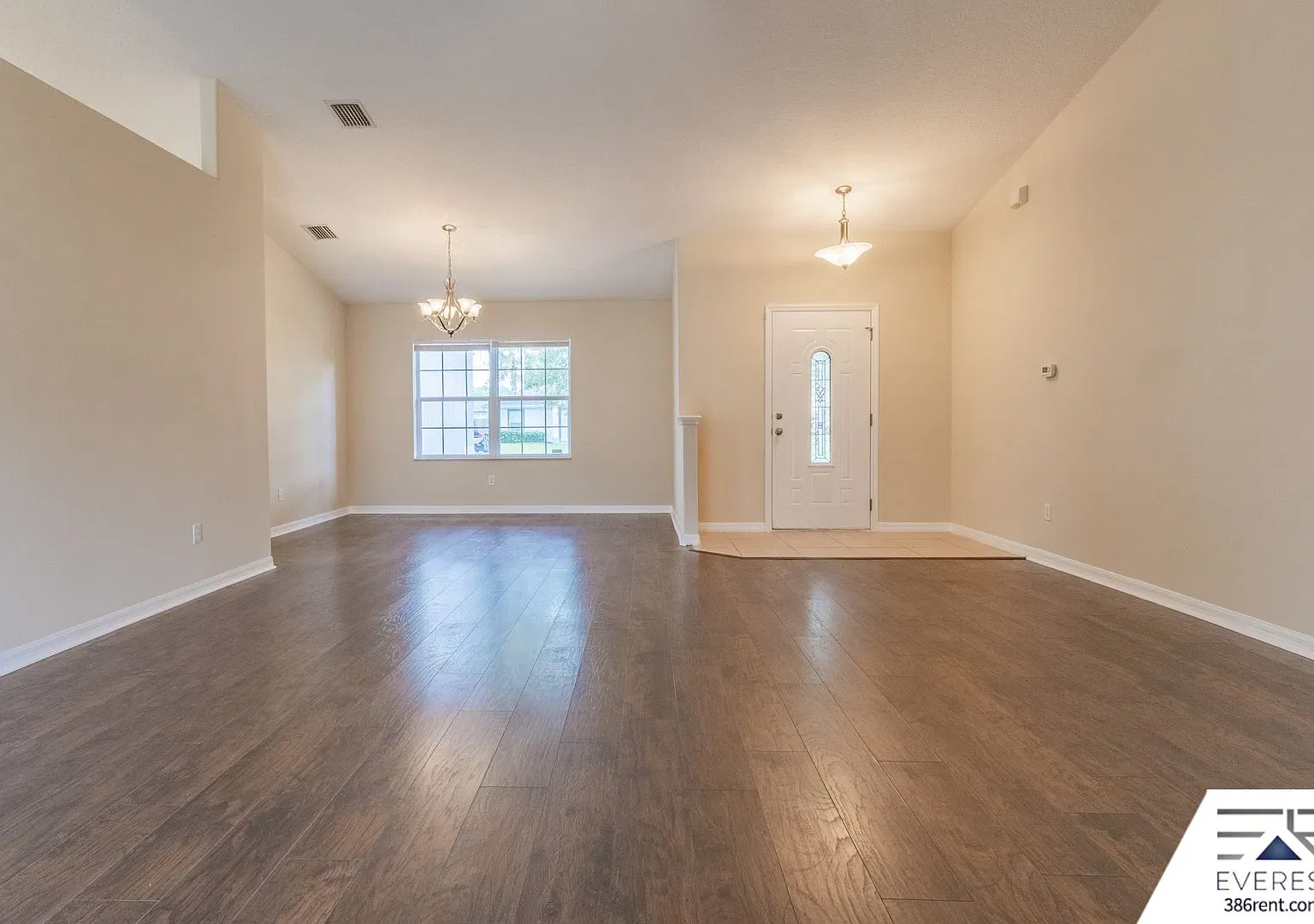 Spacious 4/3/2 In Popular Lehigh Woods — Photo 4