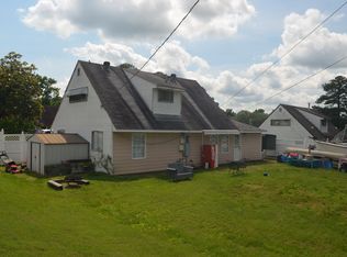 5800 Westbourne Dr, Richmond, VA 23230