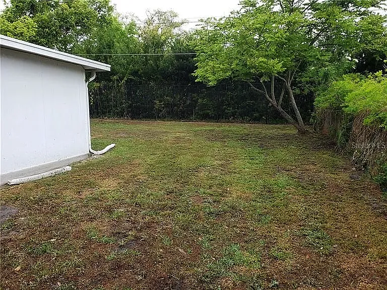 1841 Linden Rd — Photo 29