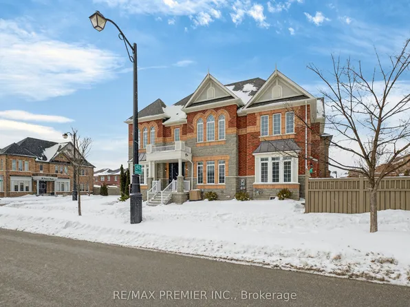 66 Red Tree Dr, Vaughan, ON L4H 4H7