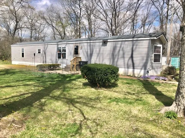 8726 E 1075th Ave, Effingham, IL 62401