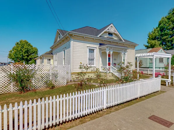 510 15th St, Fortuna, CA 95540