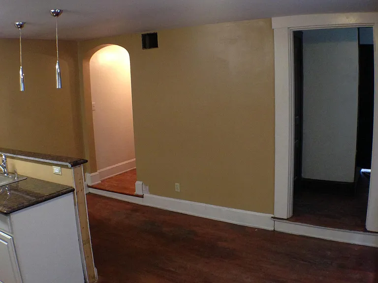 2415 Vine St #2 — Photo 6