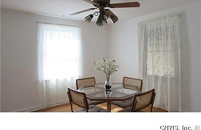 5th image of 302 McClennan Dr