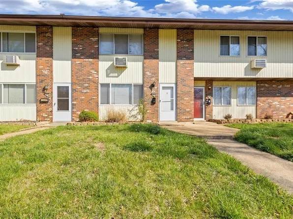 7624 Hazelcrest Dr, Hazelwood, MO 63042