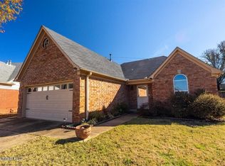 8164 Clubview Dr, Olive Branch, MS 38654