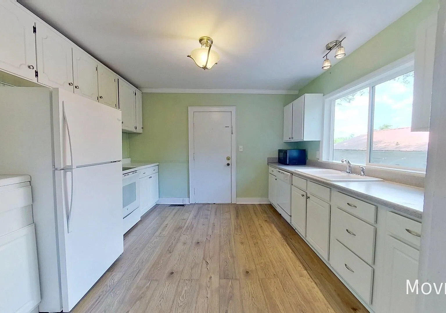 2256 Lake Shore Dr Wilmington NC 28401 Adorable Craftsman Cottage Great Location! — Photo 2