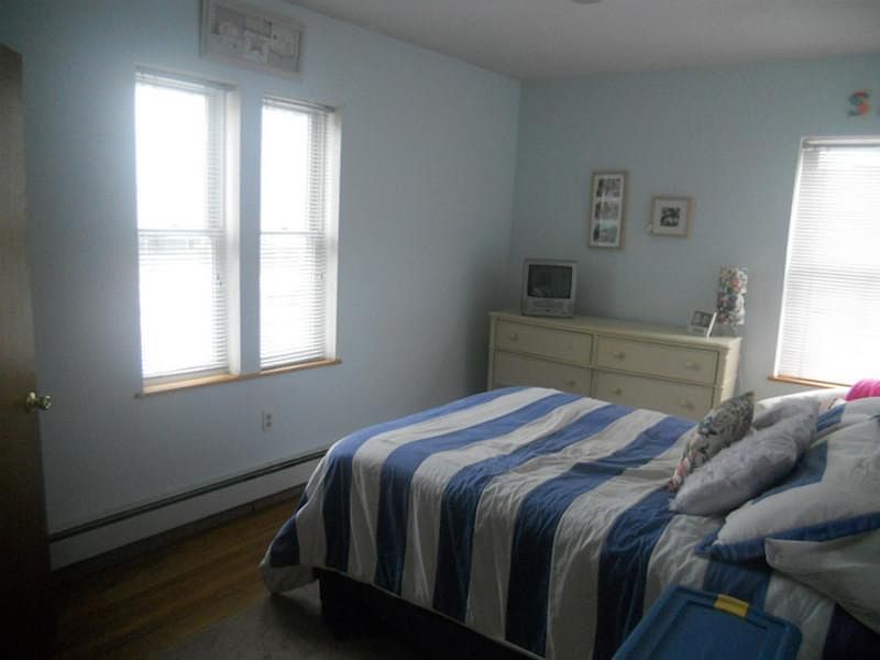 2nd image of 551 Washington St #Lm1