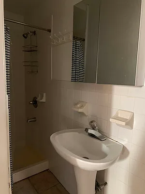 Rented by Voro, LLC | media 7