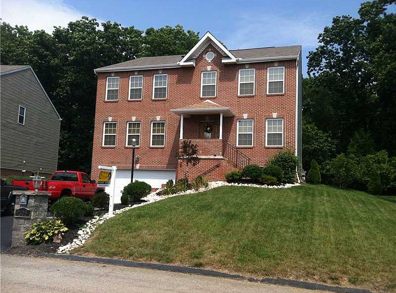 2nd image of 305 Chanticleer Cir