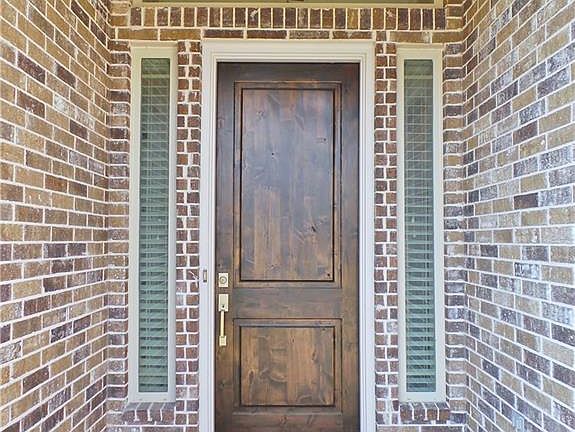 4th image of 15747 Timber Creek Ln