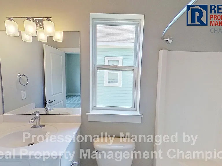 632 Brunswick St — Photo 17
